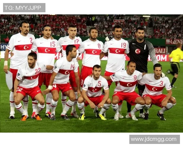 俄罗斯与土耳其在欧国联的激烈对决引发的战术分析与球员表现探讨 俄罗斯与土耳其在欧国联的激烈对决引发的战术分析与球员表现探讨