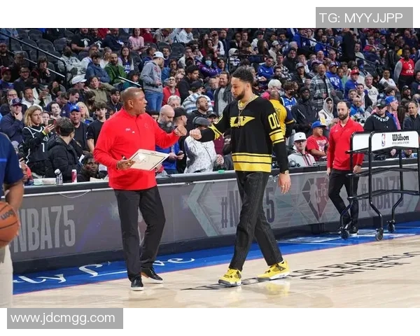 西蒙斯复出助攻篮网，76人主场击败东部劲旅！