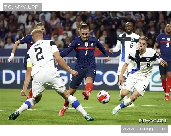 荷兰与法国足球比赛精彩回顾及赛况分析 荷兰与法国足球比赛精彩回顾及赛况分析