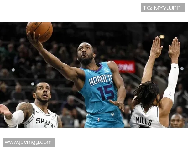 火箭队与马刺队历史交锋数据分析及战绩对比探讨 火箭队与马刺队历史交锋数据分析及战绩对比探讨