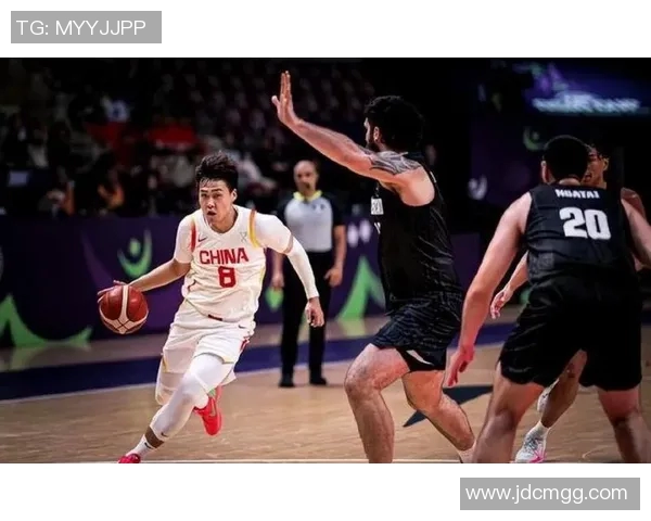 亚洲男篮激战中国队迎战新西兰队力争胜利展现实力与团队精神