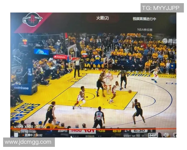 火箭队与勇士队四场精彩对决回顾全景分析与精彩瞬间重温 火箭队与勇士队四场精彩对决回顾全景分析与精彩瞬间重温